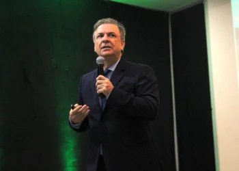 ‘Nenhum câncer poderá ser curado se não for por meio da pesquisa’, afirma palestrante especialista