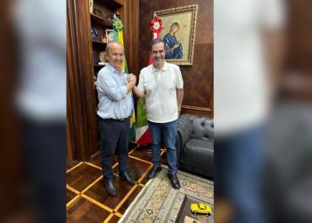 Jorginho e MDB selam casamento: partido terá três secretarias e a Fesporte