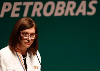 Petrobras anuncia redução no preço do diesel a partir desta terça-feira