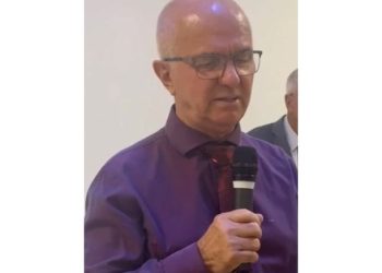 Homem em surto mata vizinho a facadas