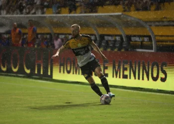 Criciúma estreia hoje em casa na Série B
