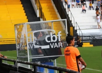 Trio baiano comanda duelo entre Criciúma e Athletic Club pela Série B