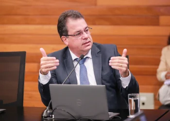 Deputado Minotto propõe aumento do número de escolas com ensino em tempo integral