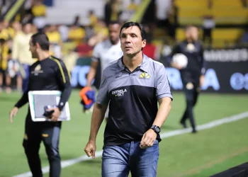 Tigre: Zé Ricardo lamenta empate nos acréscimos