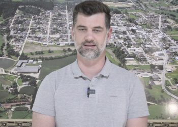 Prefeito de Grão-Pará, Helinho Alberton, faz anúncio de R$ 29 milhões