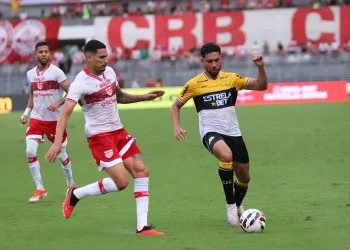 Com gol contra e pênalti perdido, Tigre é derrotado pelo CRB