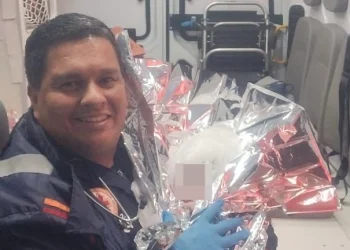 Criciúma: socorristas do Samu auxiliam parto de bebê