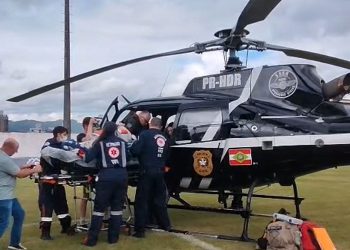 Menino fica em estado grave ao bater cabeça após acidente