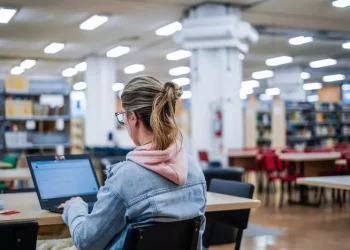 Com tecnologia catarinense, CIASC impulsiona programa de ensino superior gratuito do Brasil