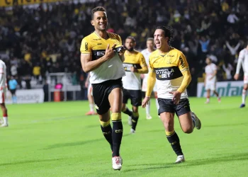Criciúma emenda a segunda vitória consecutiva na Série B