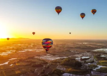 Voos de balão seguirão suspensos em Praia Grande