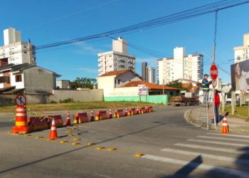 Ponte Paulo Osny May recebe intervenção para bloquear passagem de veículos