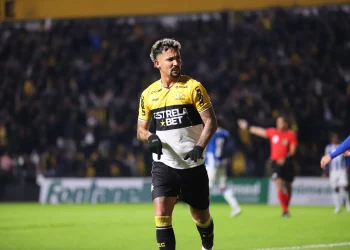 Tigre enfrenta o Goiás na Serrinha, buscando recuperação na Série B