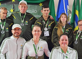 Atletas da Apae de Rio Fortuna são homenageados