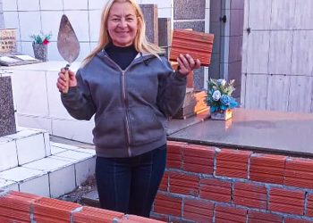 Imaruí: coveira rompe estigmas de gênero na profissão