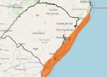Defesa Civil de Tubarão faz alerta sobre chegada do ciclone