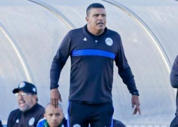 Tubarão anuncia demissão do técnico Alexandre Lopes