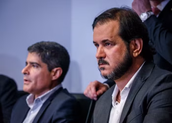 União Brasil reage à cobrança de Lula e tenta acelerar desembarque do governo