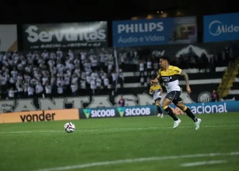 Criciúma é derrotado para o Operário e perde a chance de entrar no G4