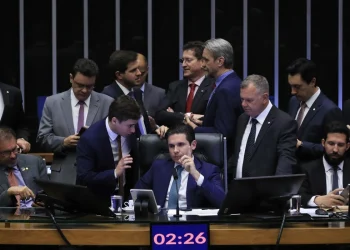 Saiba como cada deputado catarinense votou na PEC da blindagem