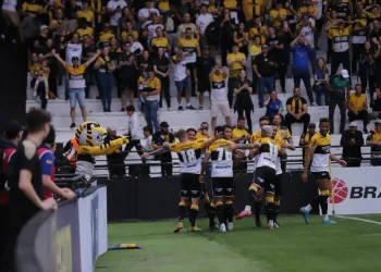 Criciúma vence CRB e mantém invencibilidade