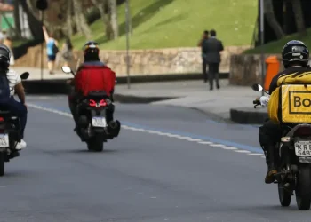 Número de trabalhadores por aplicativo cresceu 170% em 10 anos