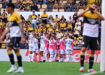 Criciúma sucumbe ao lanterna e perde por 4 a 2