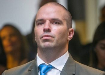 Deputado Jessé Lopes pede expulsão de prefeito de Laguna do PL