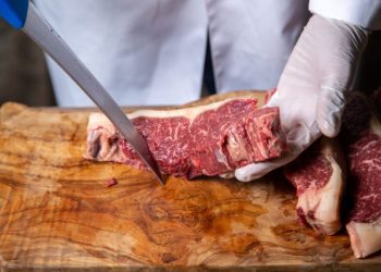 Procon aponta variação no preço das carnes em outubro