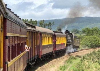 Crianças de Rio Fortuna vão conhecer o mar e viajar de trem pela primeira vez