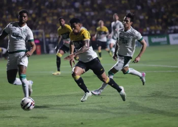 Criciúma é derrotado pelo Goiás e se distancia do G-4 da Série B