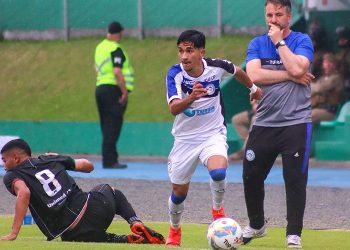Peixe perde em Blumenau e é eliminado da Copa SC
