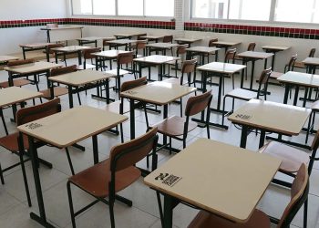 Professor de Jaguaruna é afastado por assédio contra alunas