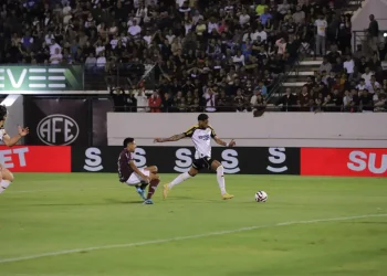 Criciúma empata com a Ferroviária e segue vivo na Série B