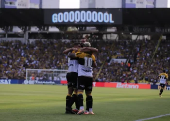 Criciúma vence o Botafogo-SP e entra no G4 da Série B