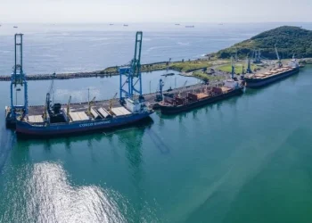Porto de Imbituba tem o melhor mês do ano em outubro e supera 6,17 milhões de toneladas em 2025