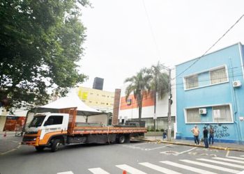 Tubarão: palco dá início às atrações de Natal