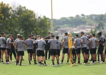 Tigre entra em campo podendo assumir a vice-liderança do Grupo B
