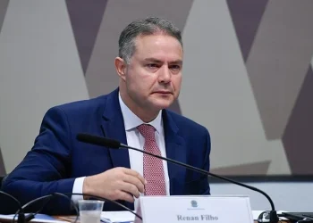 Renan Filho anunciará solução definitiva para o Morro dos Cavalos em visita a SC, diz deputado