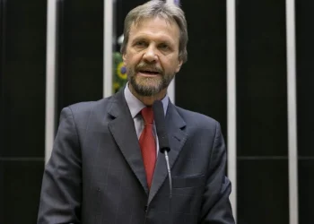 Deputado catarinense Pedro Uczai assume liderança do PT na Câmara